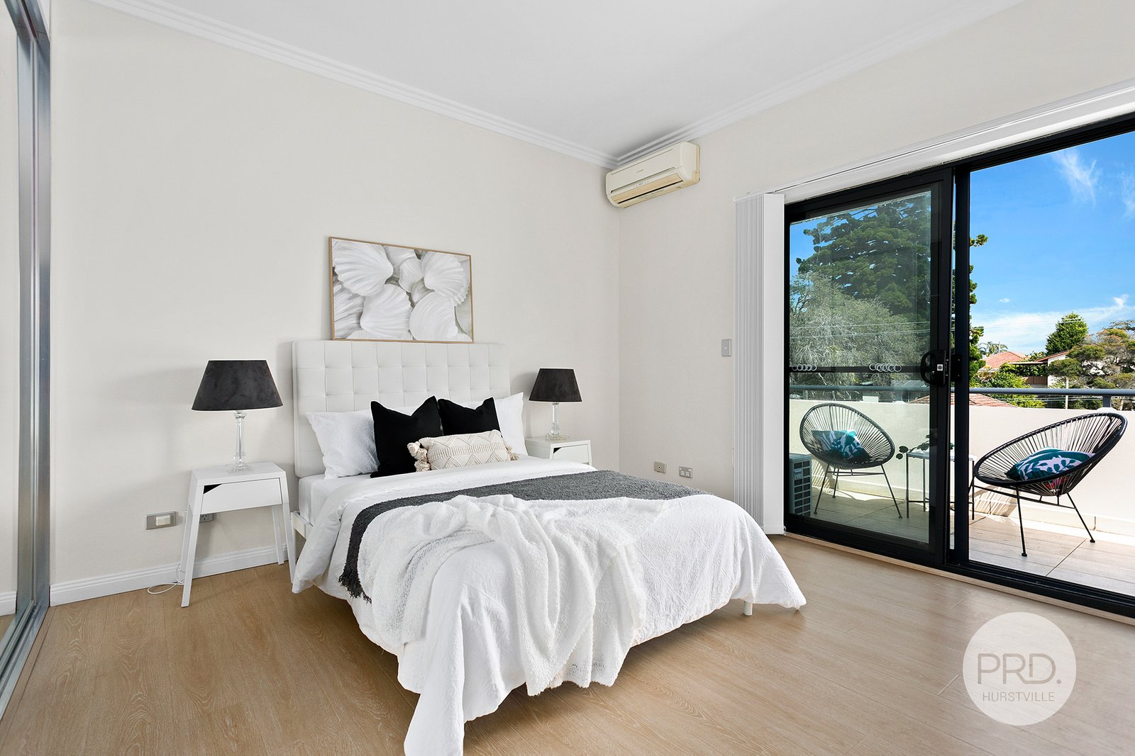 33/74-80 Woniora Road HURSTVILLE 5