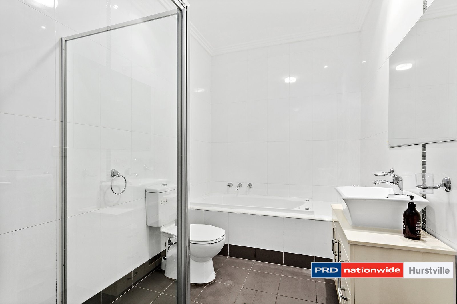 33/74 Woniora Road HURSTVILLE 6