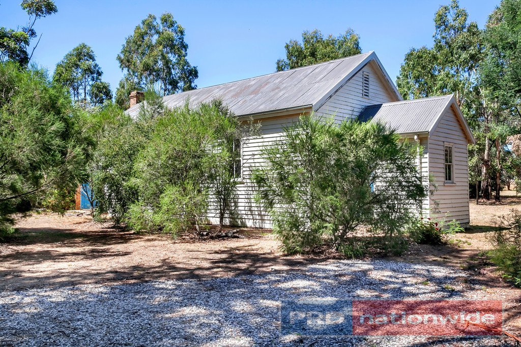 3377 Creswick-Newstead Road SMEATON 14