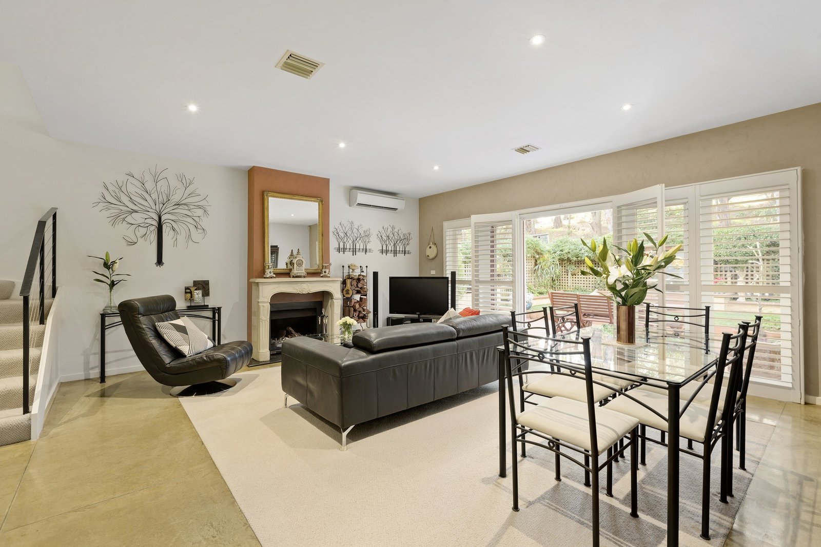 Gallery: 338 Canterbury Road