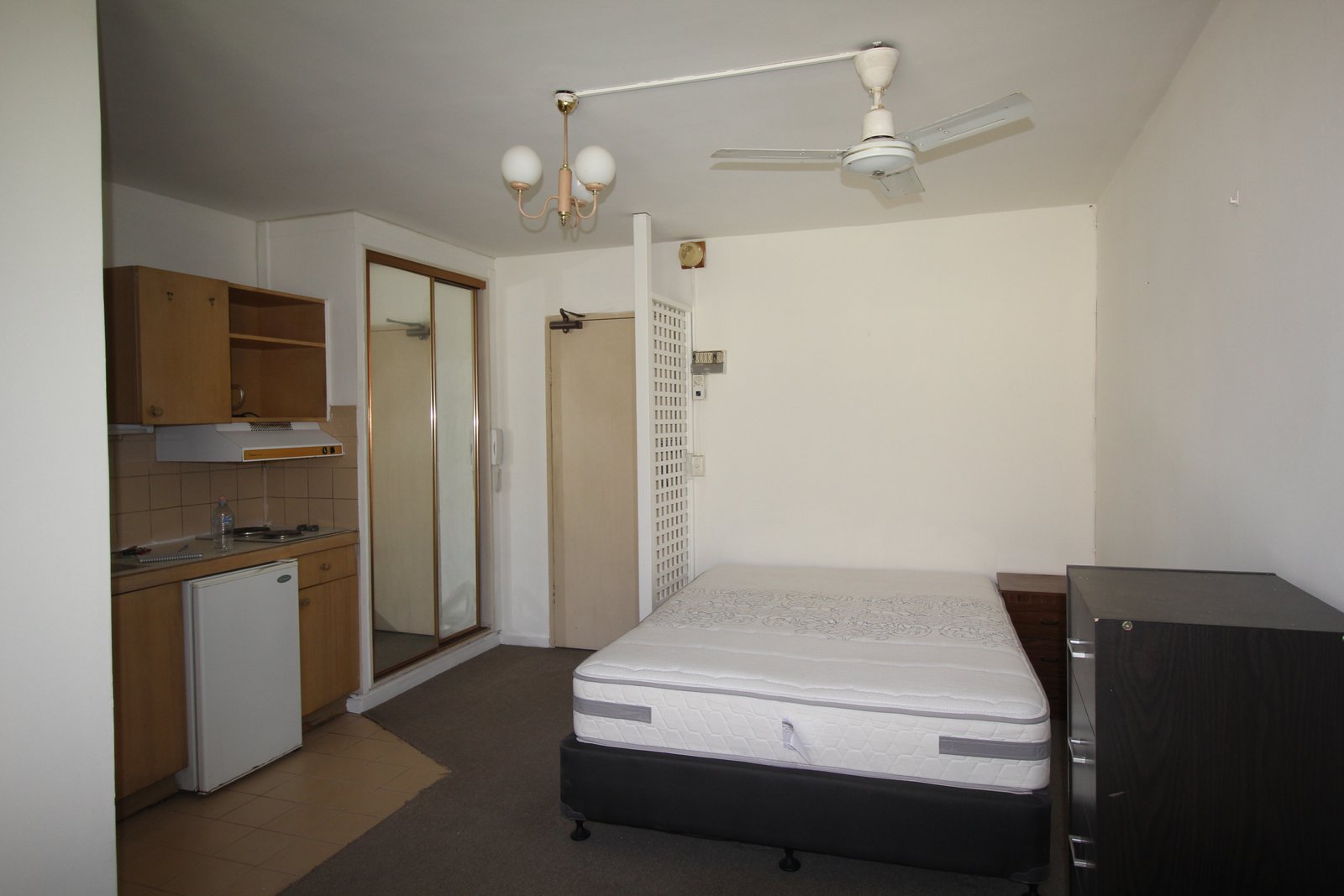 Gallery: 3/38 Charnwood Road