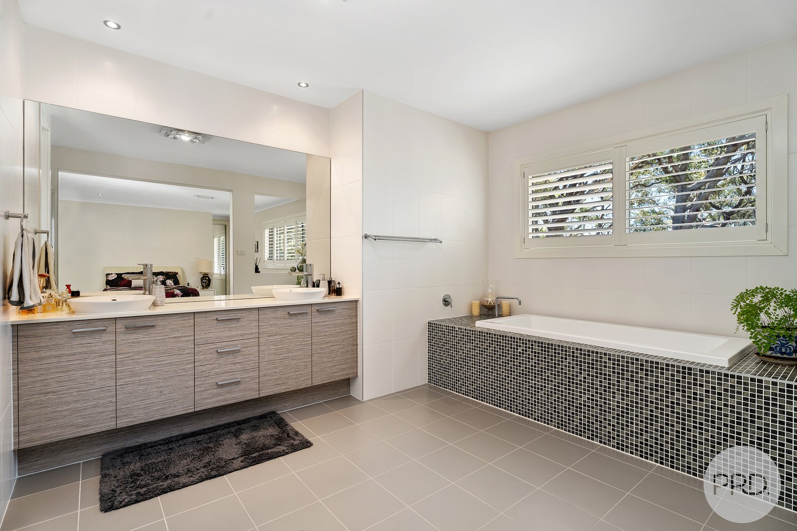 338 Wanda Avenue SALAMANDER BAY 28