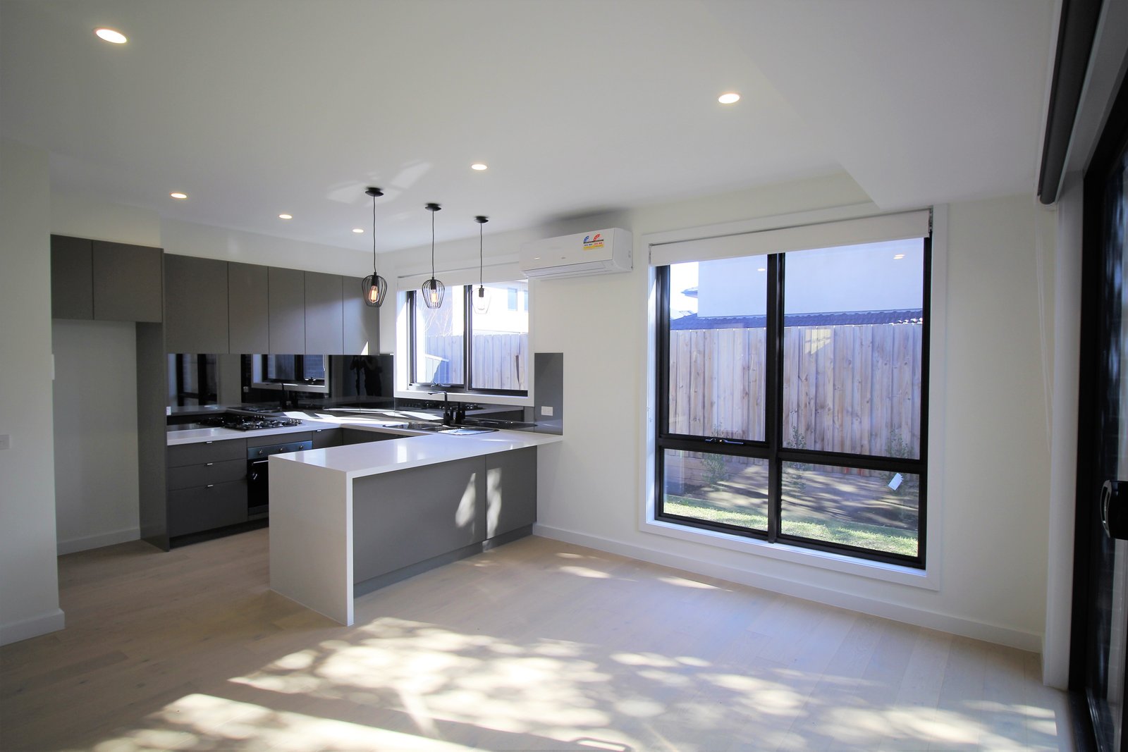 Gallery: 3/39 Aikman Crescent