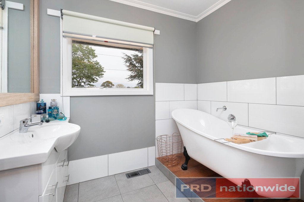 339 Albert Street SEBASTOPOL 12