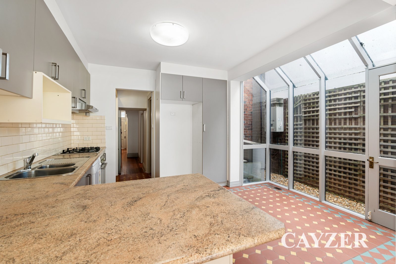 Gallery: 339 Bank Street