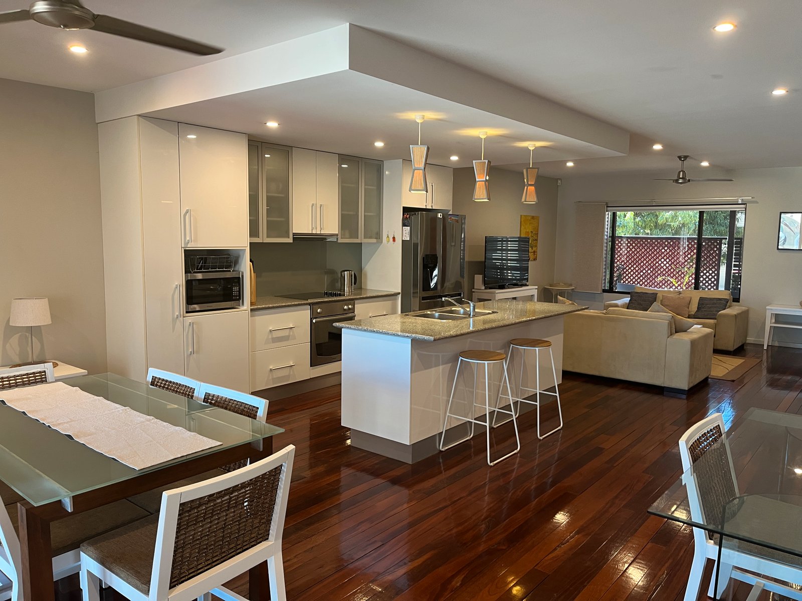 3/39 Carnarvon Street BROOME 1