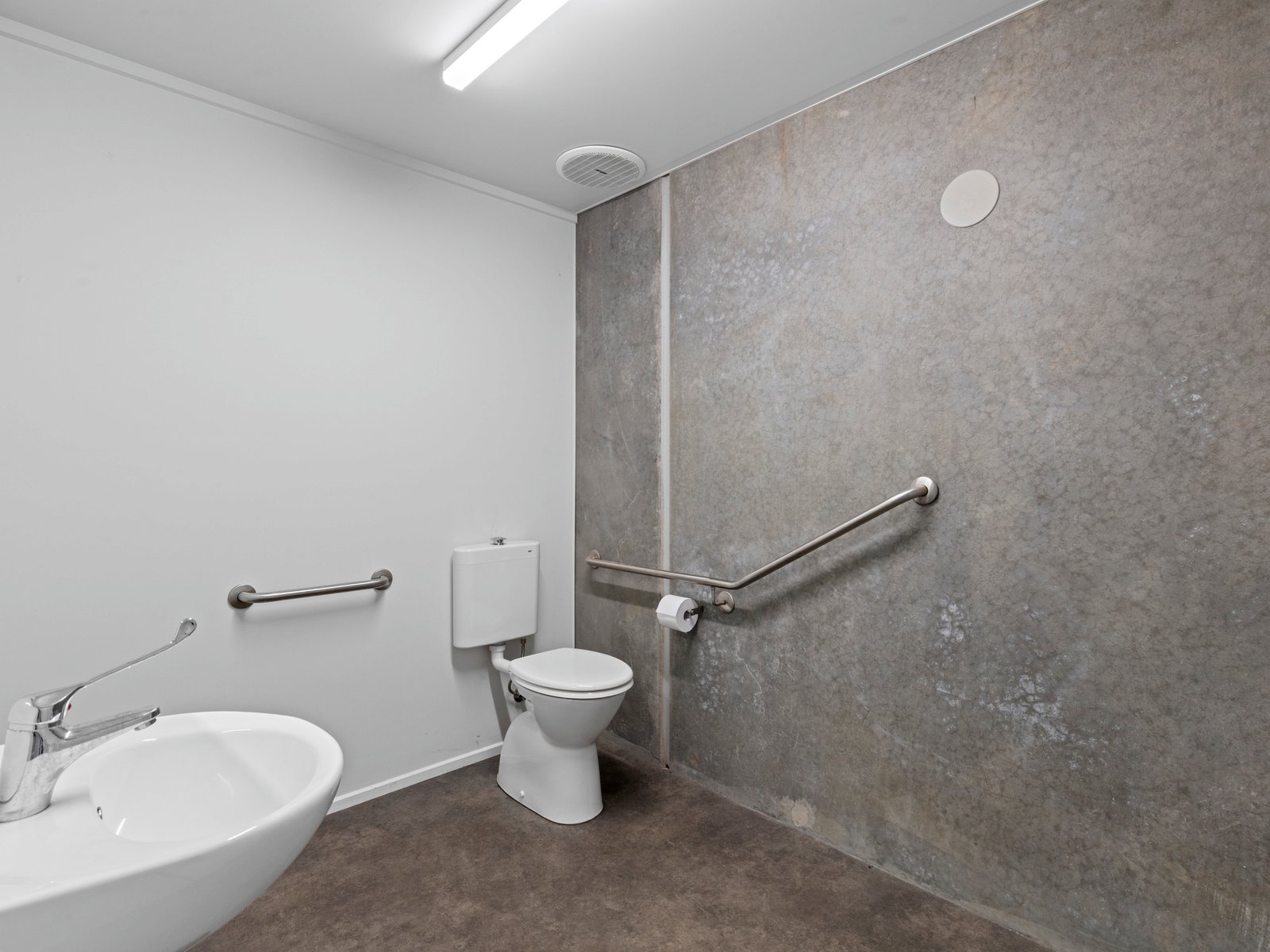 Real Estate and Property in 3/39 Smithton Grove, Ocean Grove, VIC