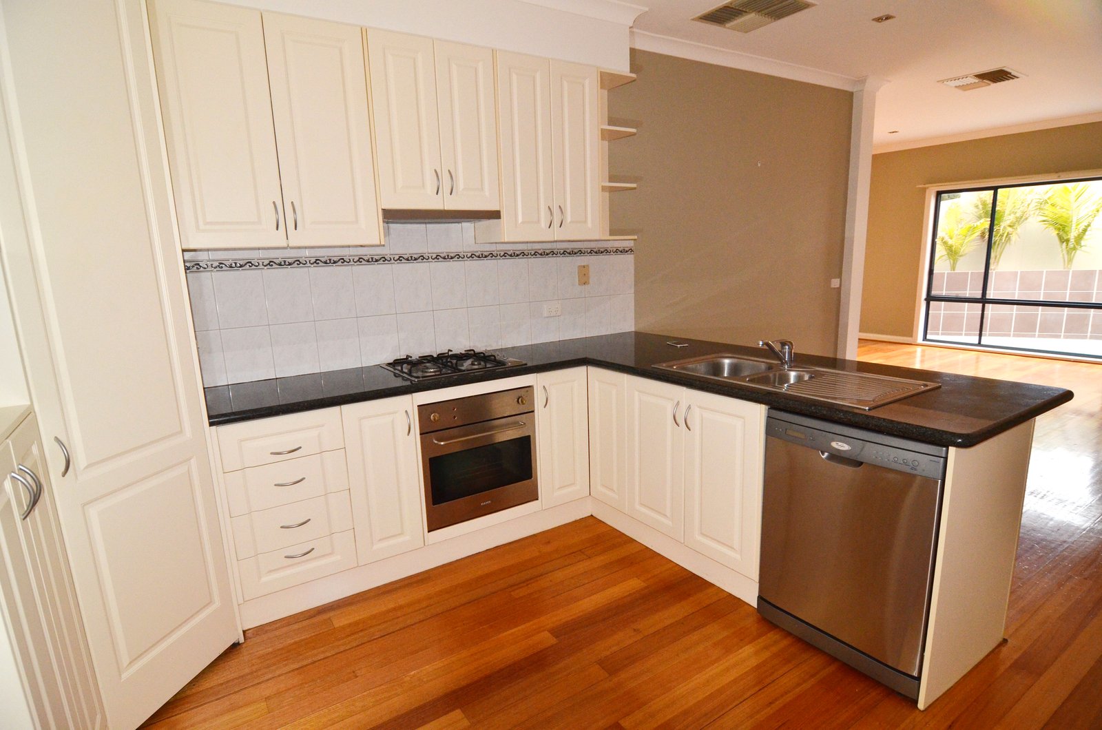 Gallery: 3/399 Station Street