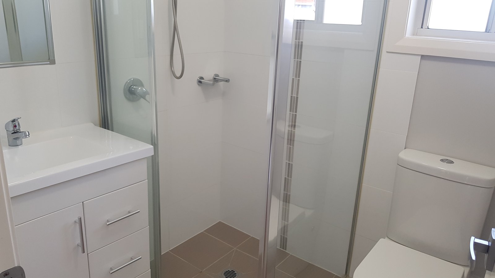 33a Carrington  MORTDALE 9