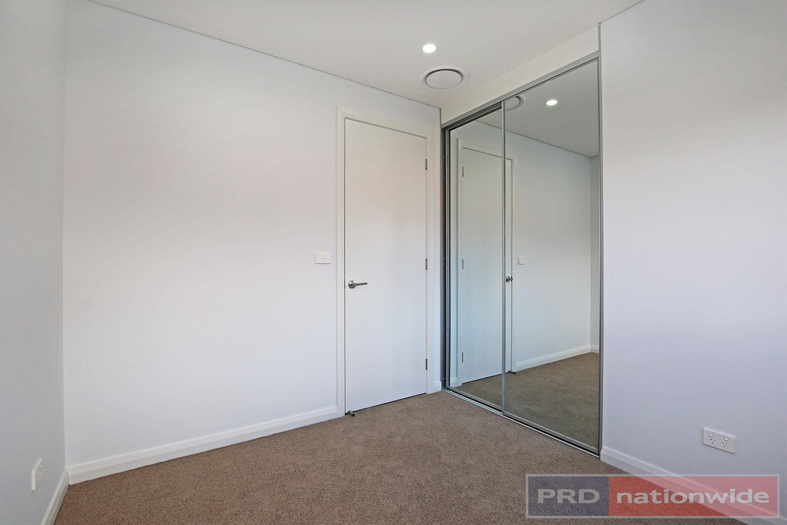 33A Ellesmere Street PANANIA 7