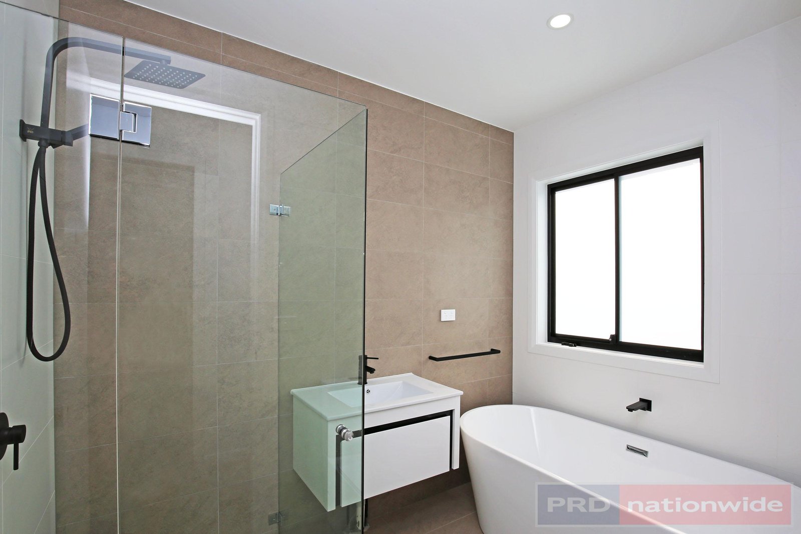 33A Ellesmere Street PANANIA 9