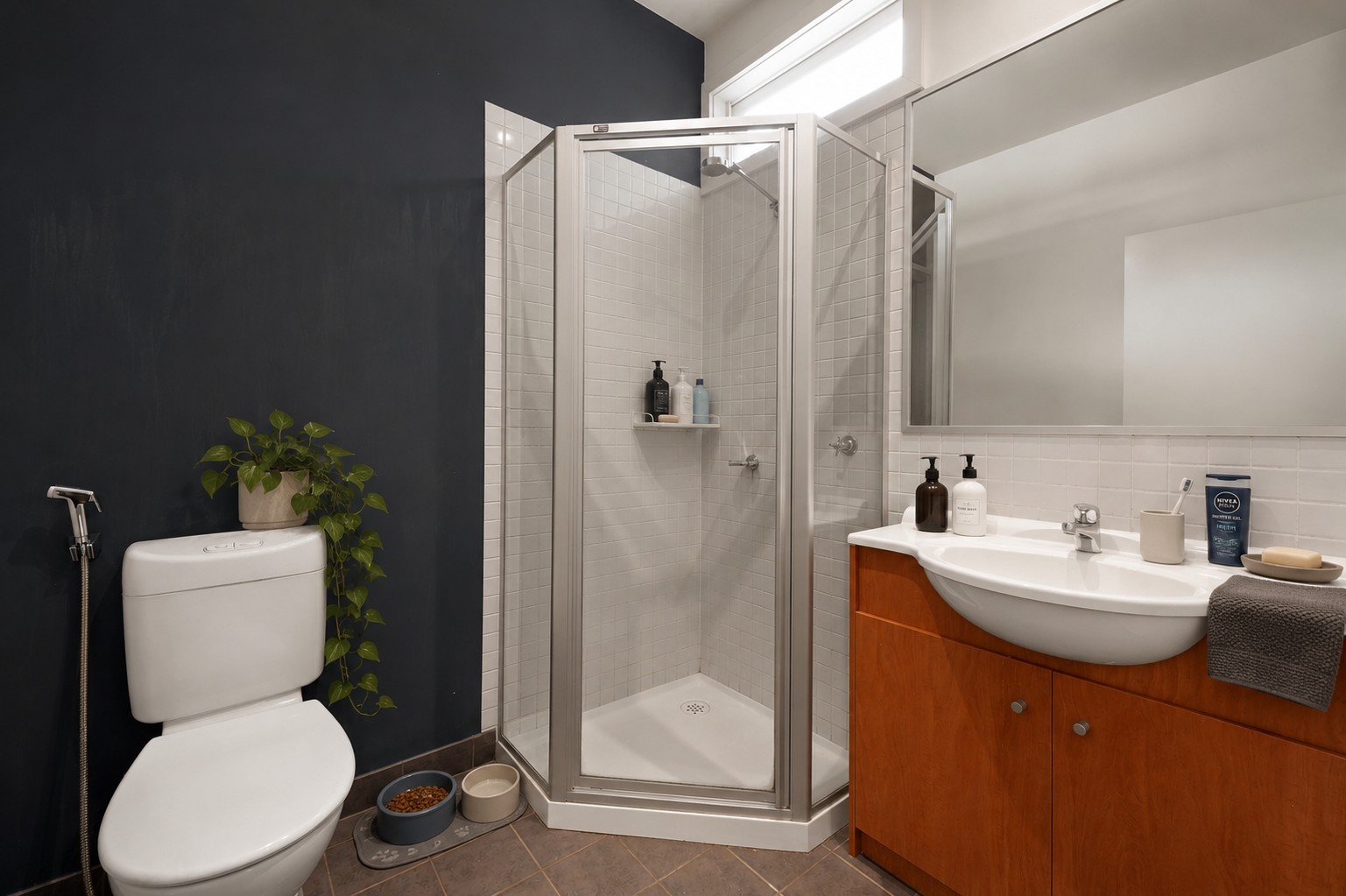 Gallery: 33A Emerald Hill Place
