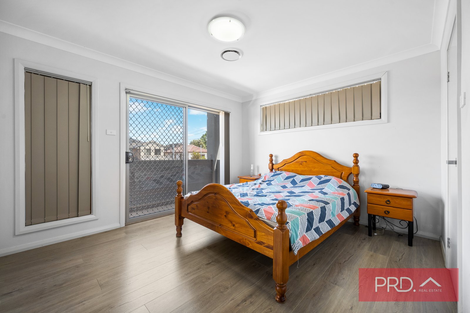 33a Evans St  FAIRFIELD HEIGHTS 8