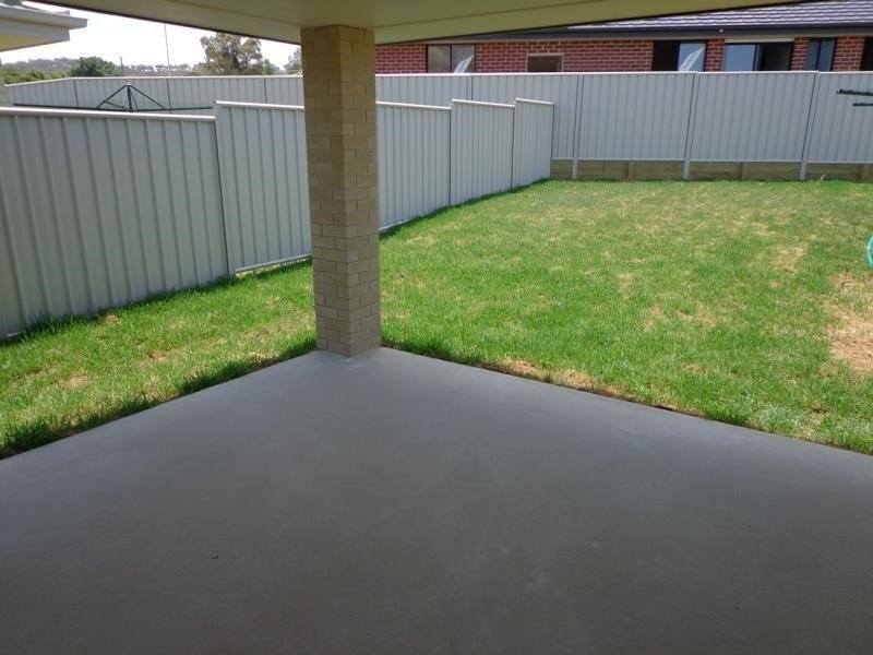 33a Higgins Lane TAMWORTH 7