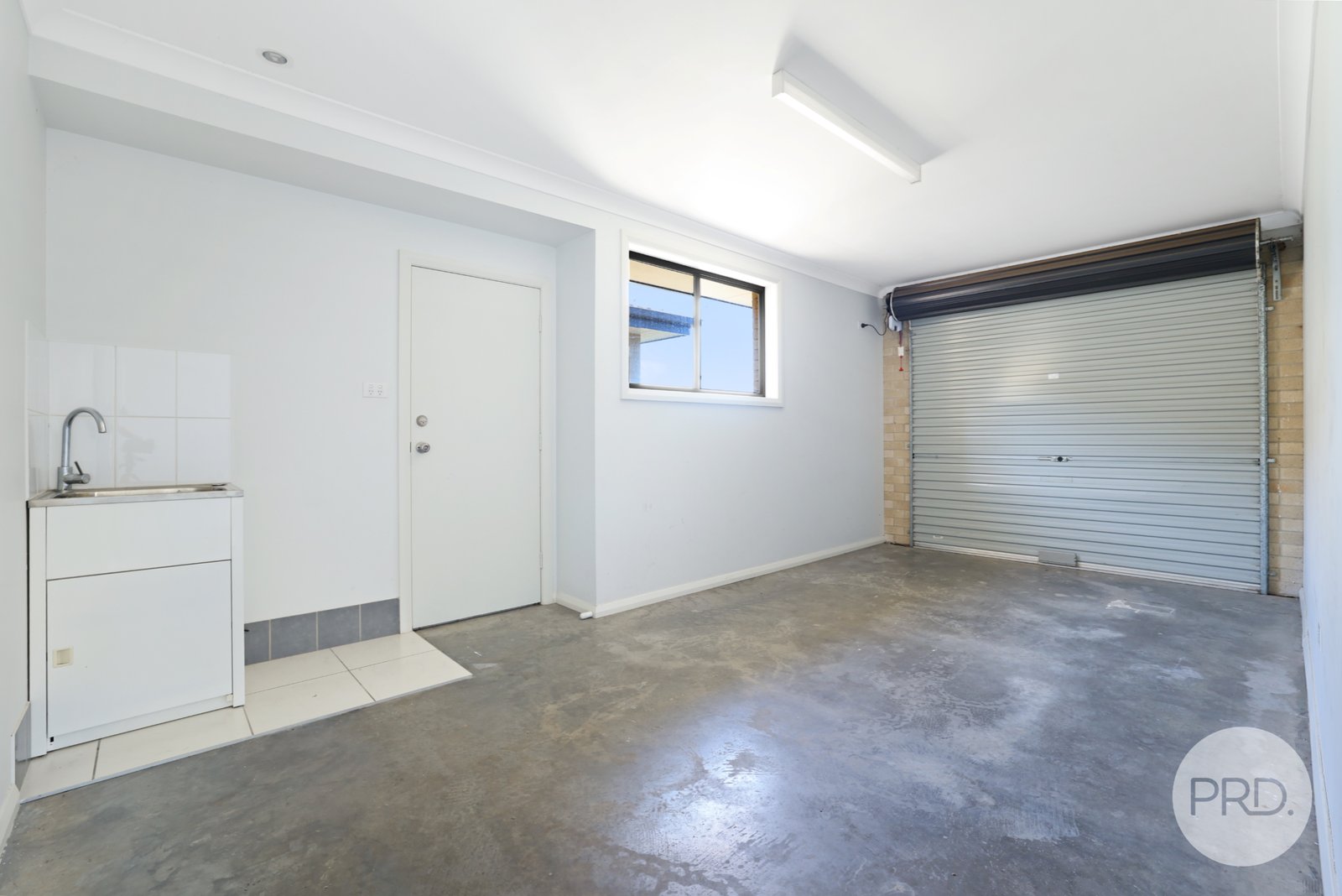 33a Higgins Lane TAMWORTH 5