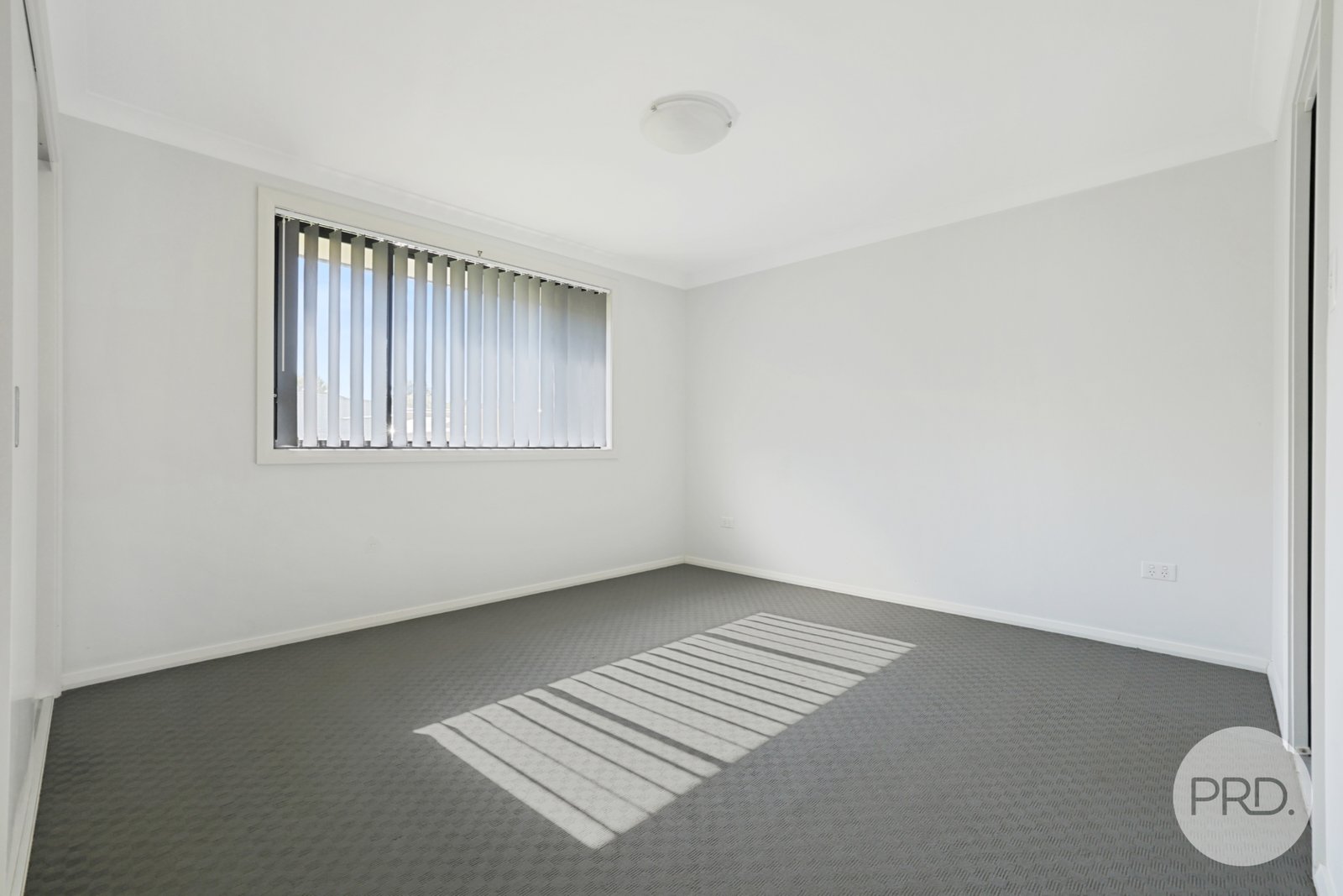 33a Higgins Lane TAMWORTH 9