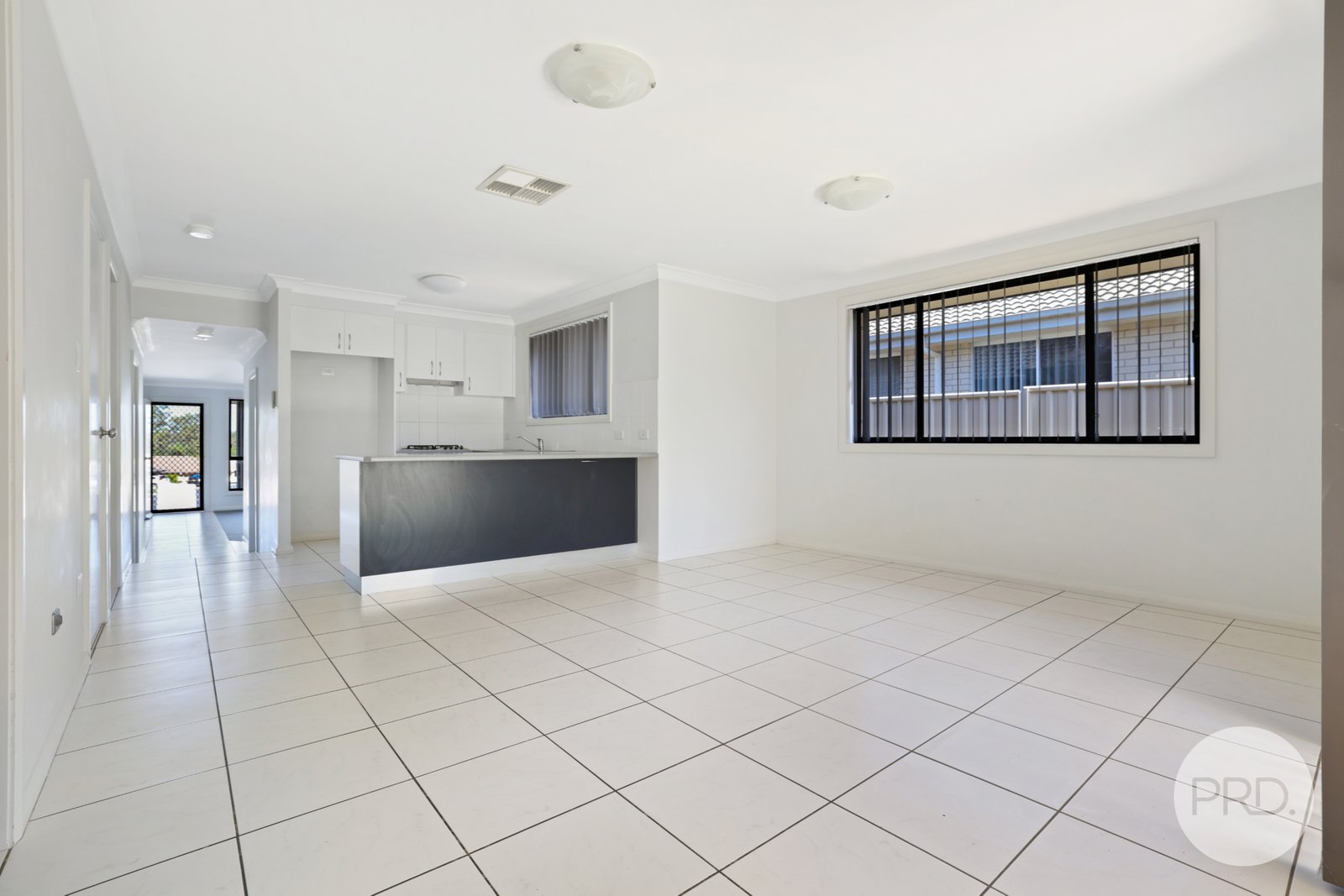33a Higgins Lane TAMWORTH 11