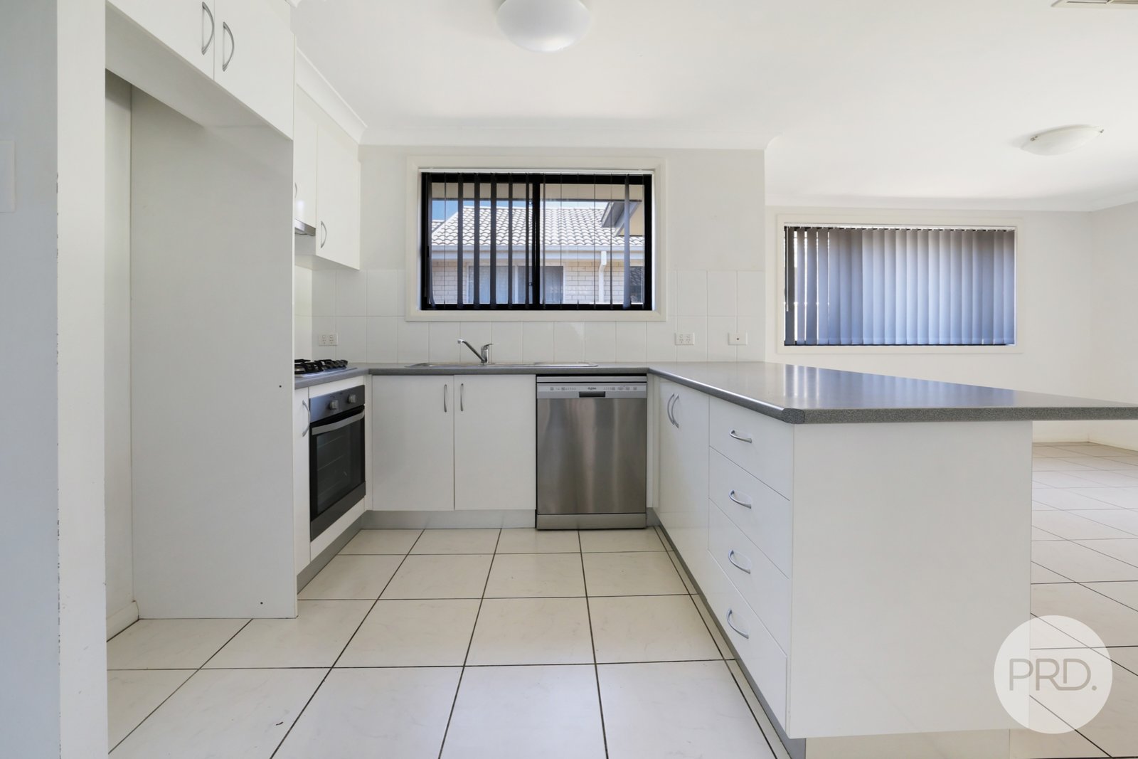 33a Higgins Lane TAMWORTH 12