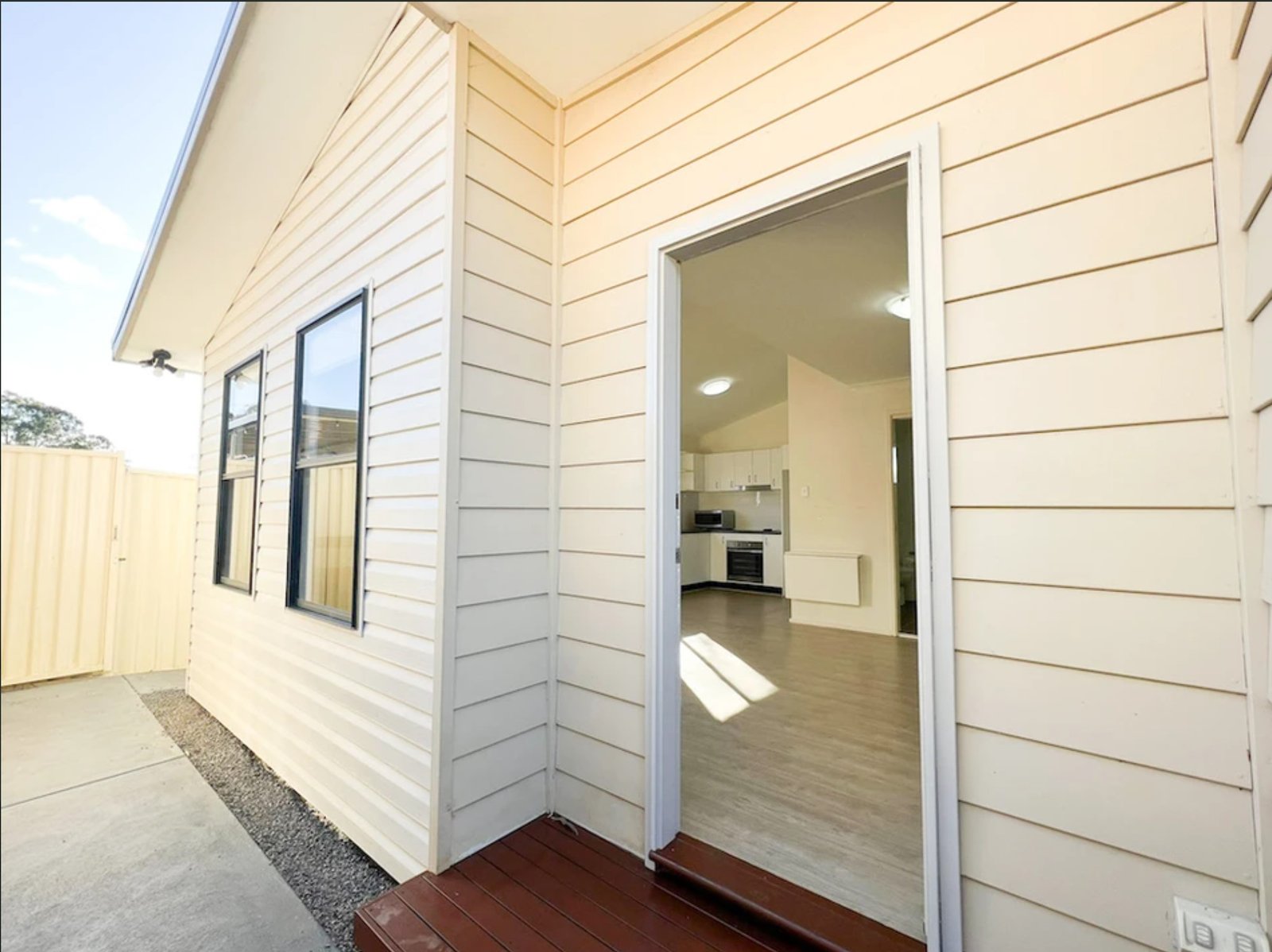 33A Pardalote Pl  Glenmore Park 5