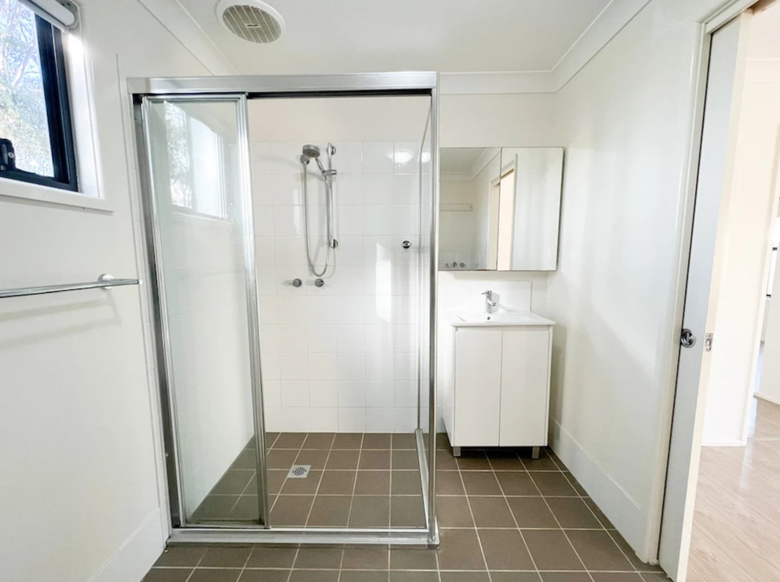 33A Pardalote Pl  Glenmore Park 6