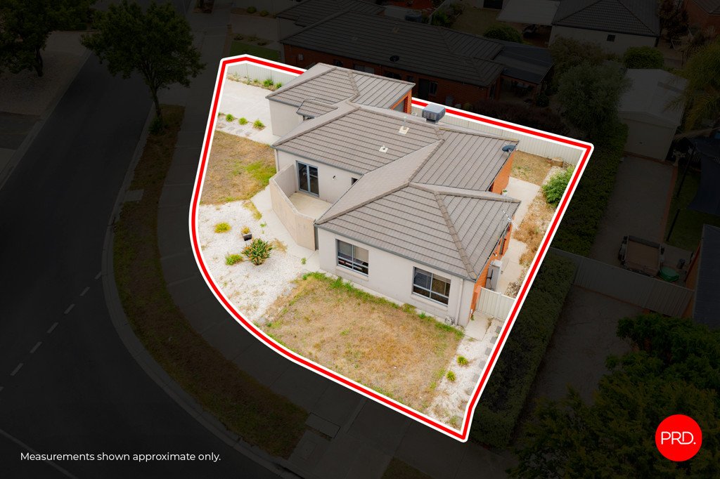 33a Saxby Drive STRATHFIELDSAYE 13