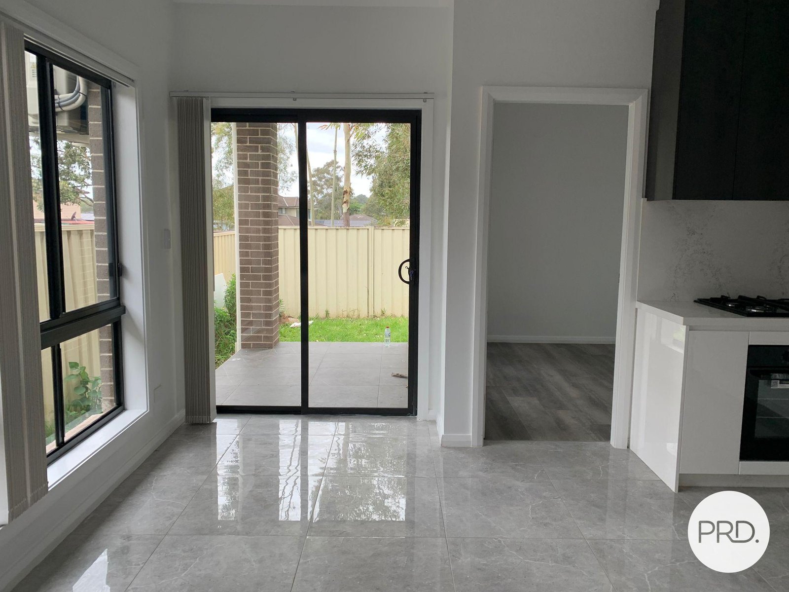 33A Wattle Avenue MACQUARIE FIELDS 1