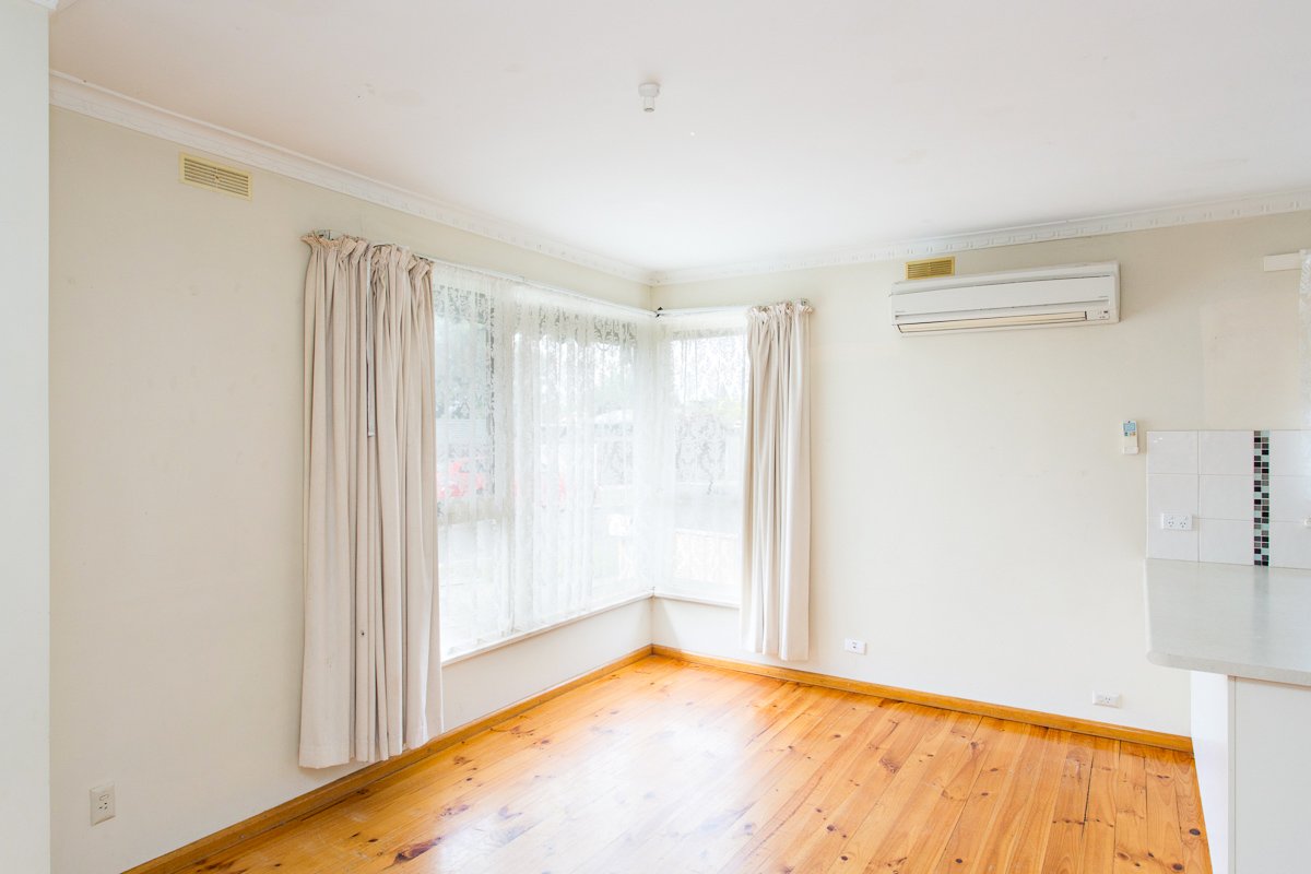 Gallery: 33b Lake Street