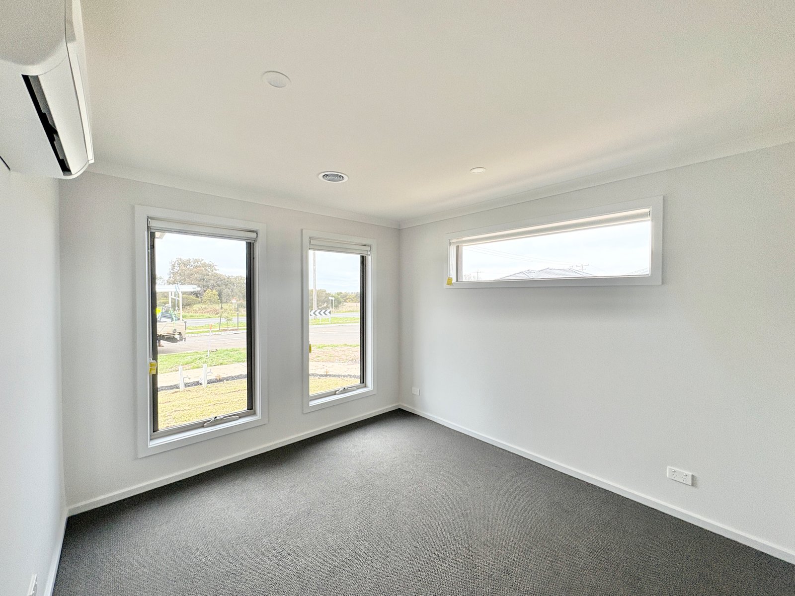 Gallery: 34-36 Buttercup Crescent
