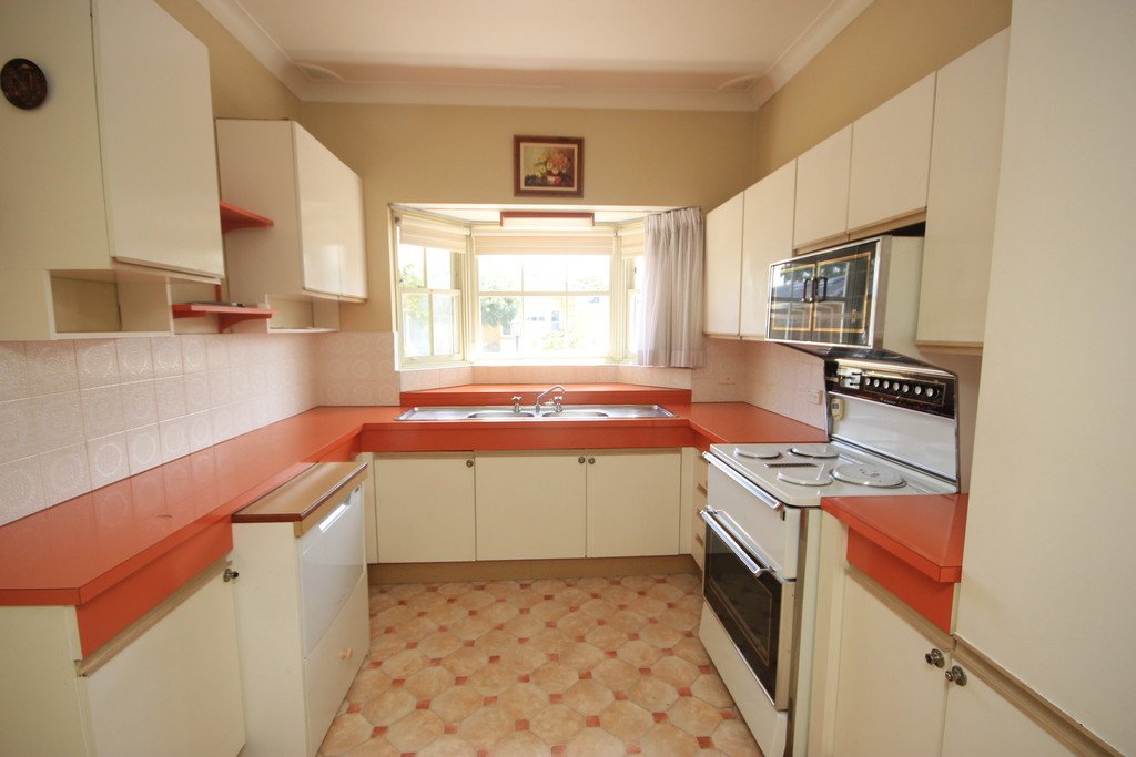 34-36 Walter Street SANS SOUCI 3