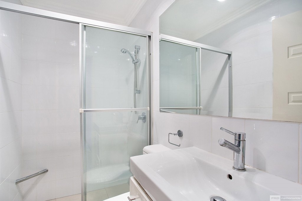 3/4-6 Locke Street SOUTHPORT 5