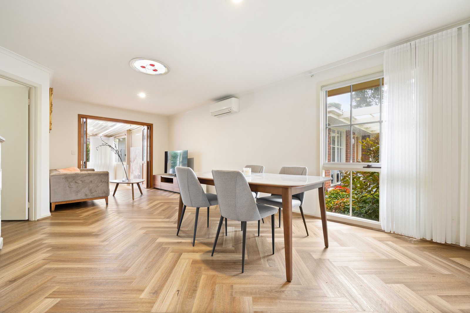 Gallery: 3/4 Acacia Grove
