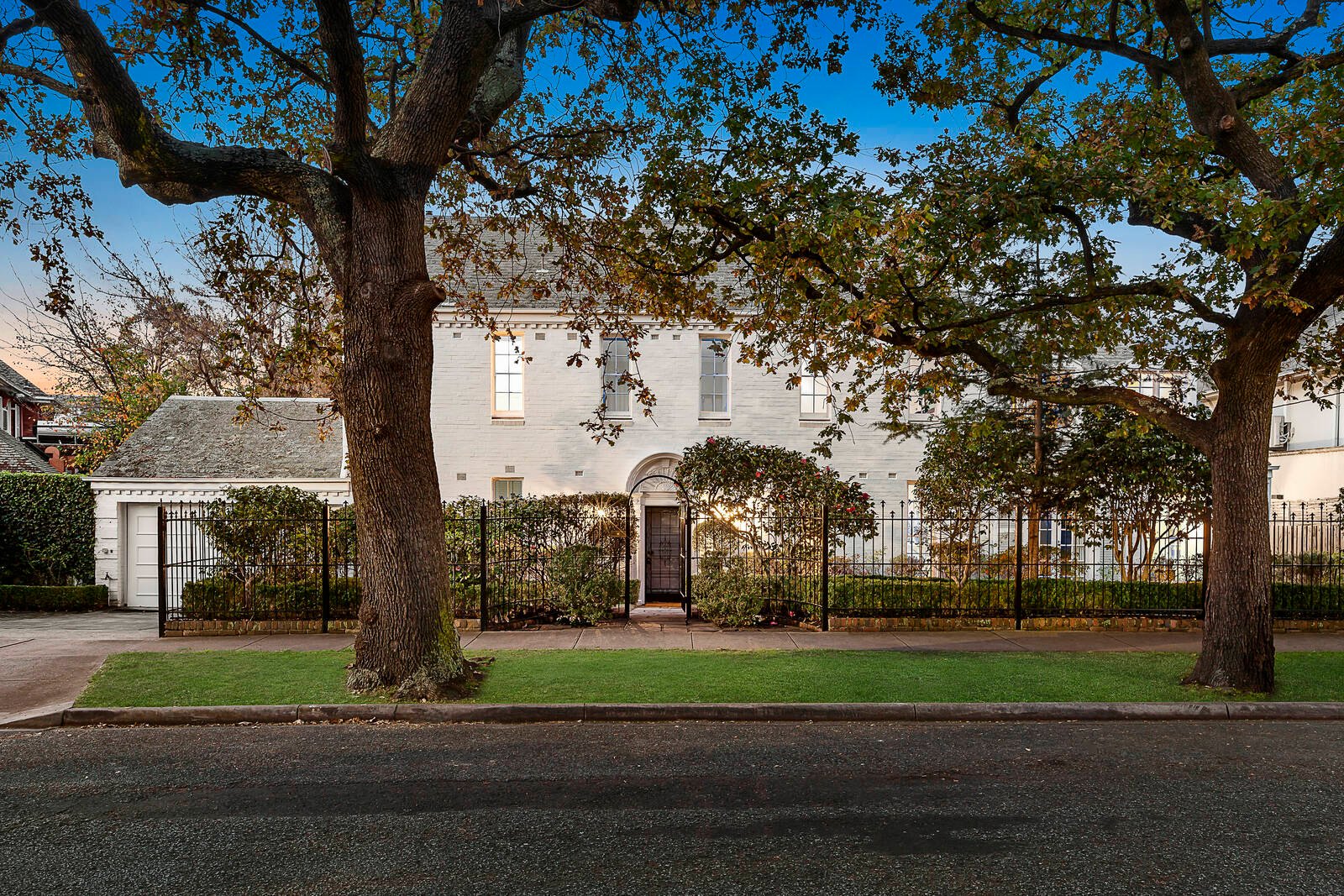 Real Estate and Property in 34 Albany Road, Toorak, VIC