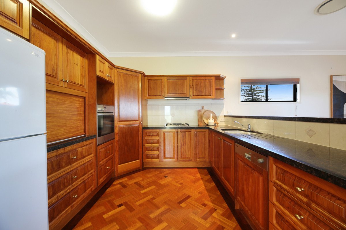 34 Albatross Avenue Mermaid Beach 19