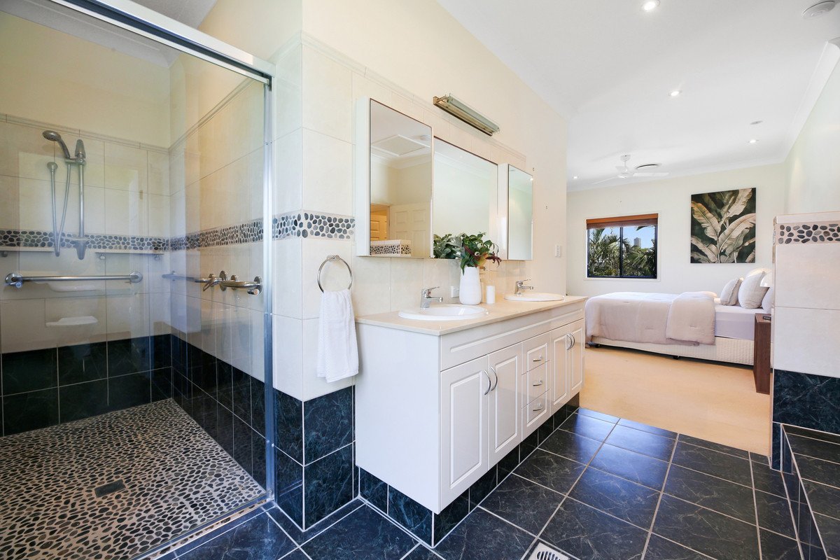 34 Albatross Avenue Mermaid Beach 33