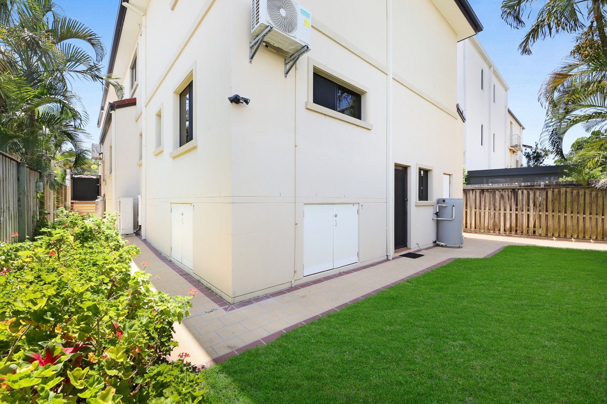 34 Albatross Avenue Mermaid Beach 35