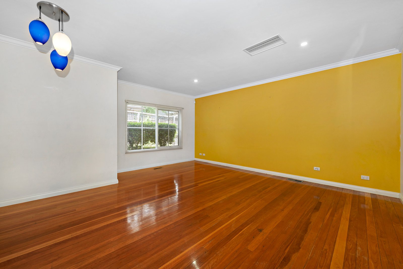 Real Estate and Property in 3/4 Amaroo Court, Box Hill North, VIC