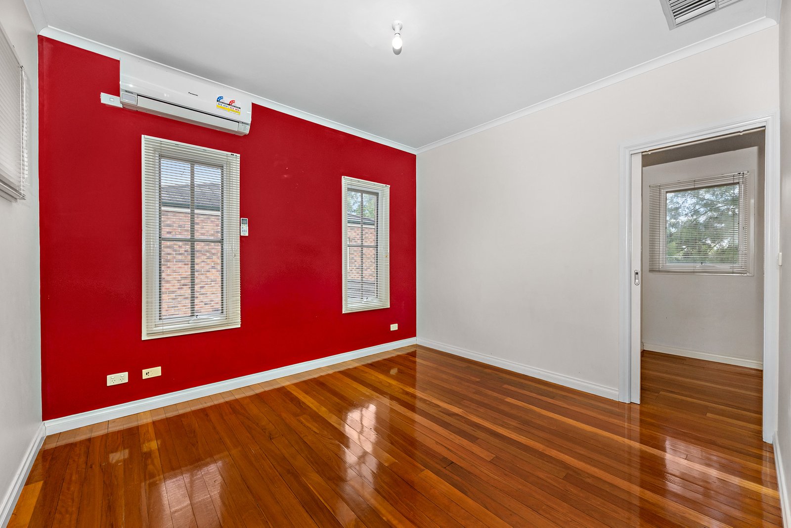 Real Estate and Property in 3/4 Amaroo Court, Box Hill North, VIC