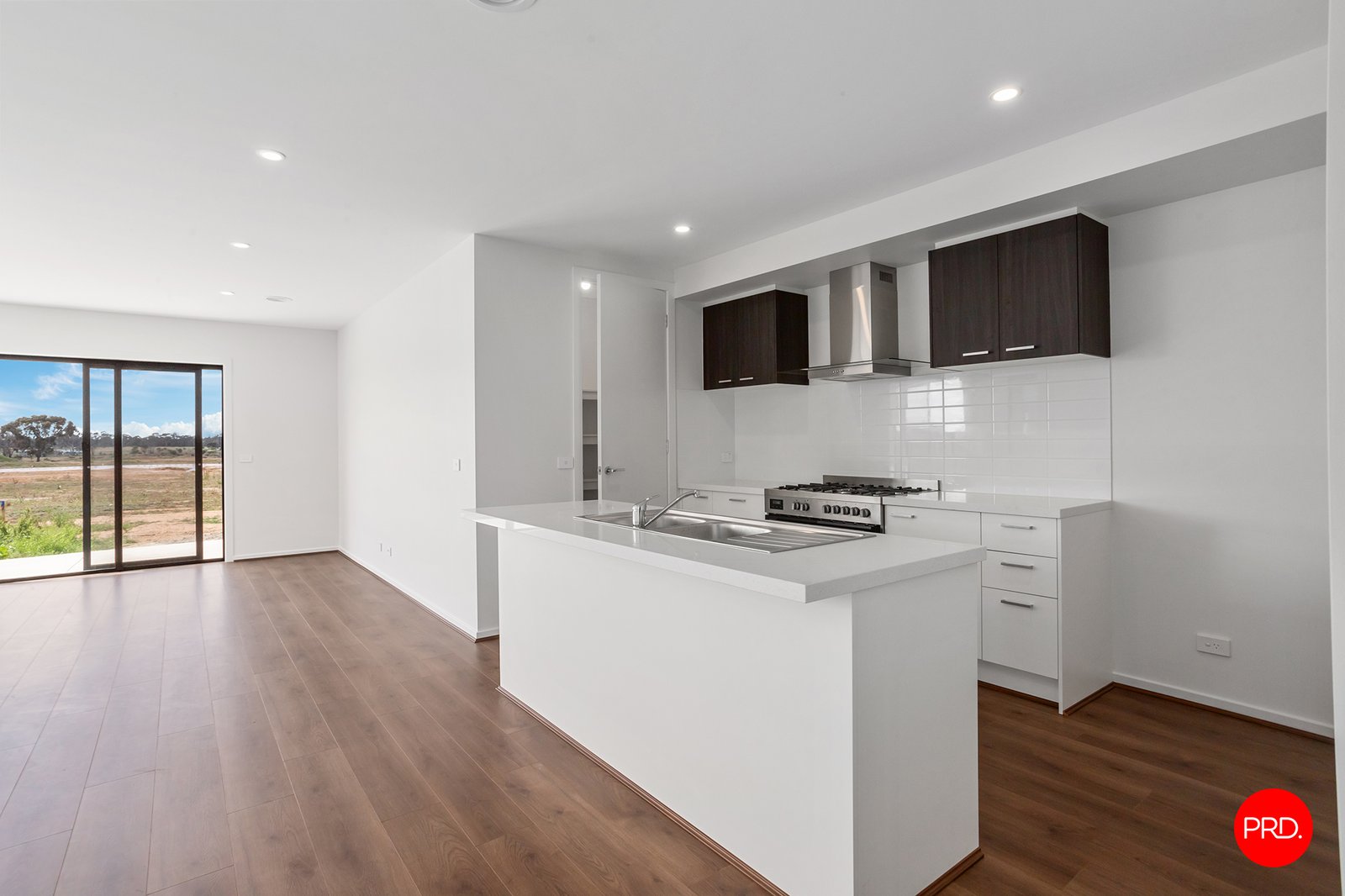 34 Anaheim Avenue HUNTLY 5