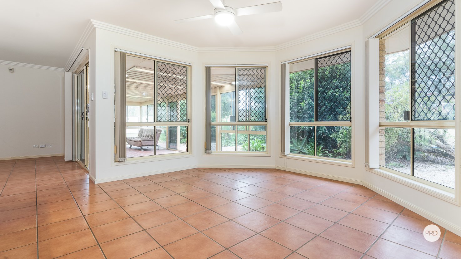 34 ANITA Street REDLAND BAY 19
