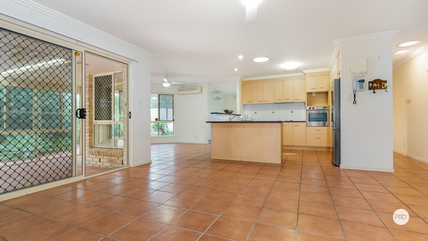 34 ANITA Street REDLAND BAY 20