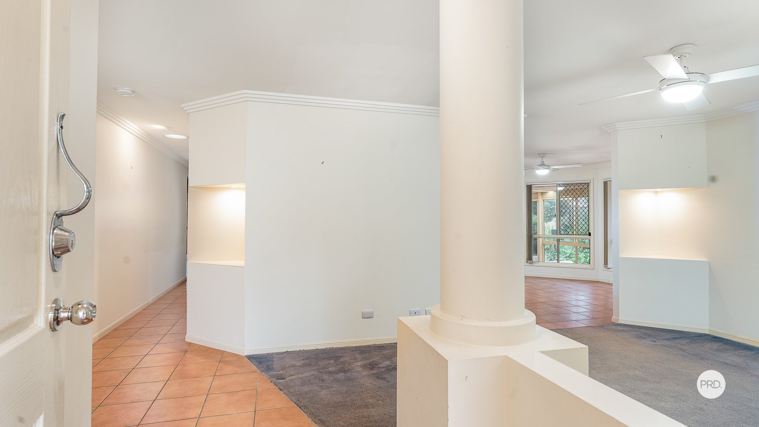 34 ANITA Street REDLAND BAY 24