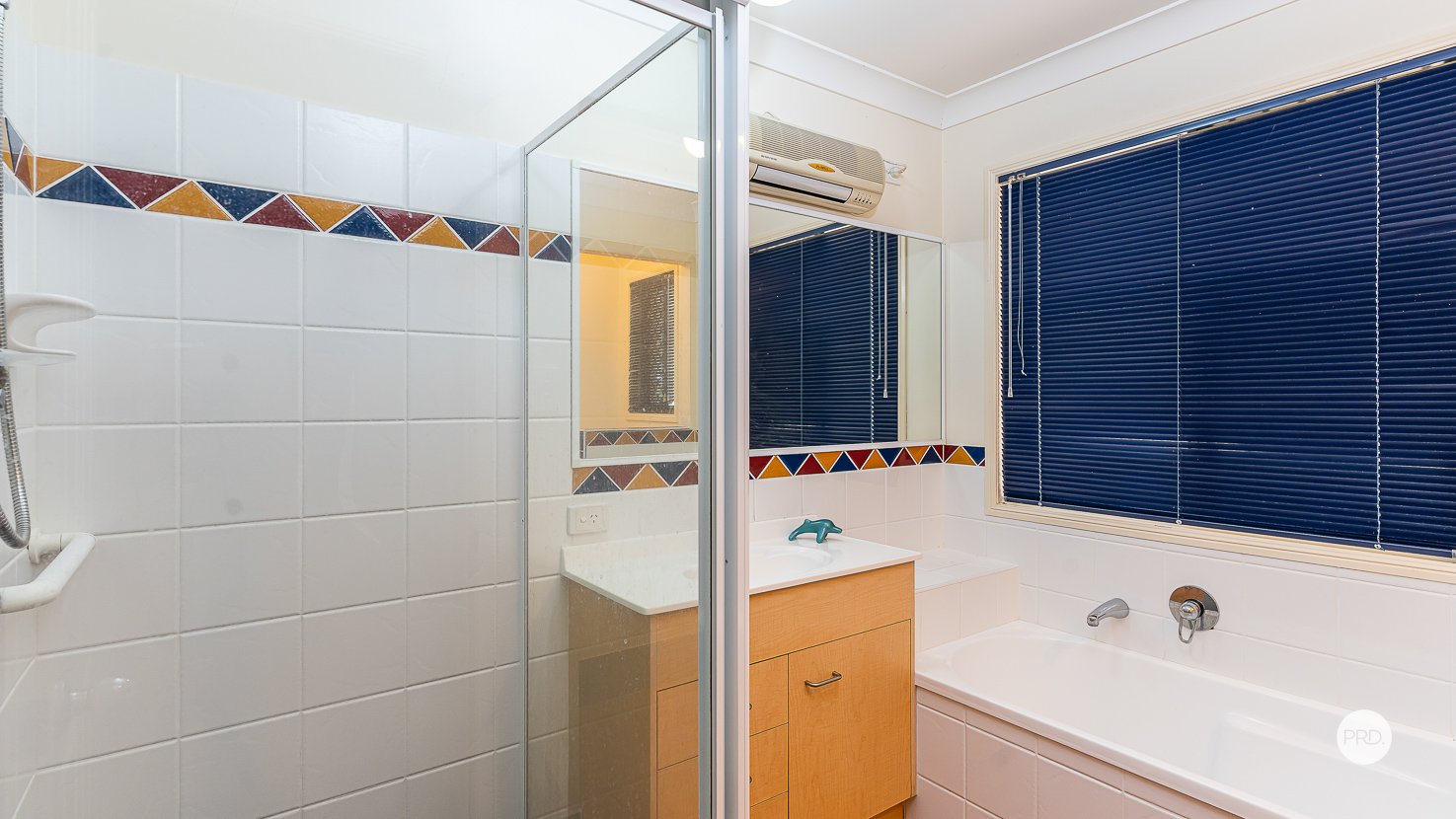 34 ANITA Street REDLAND BAY 31