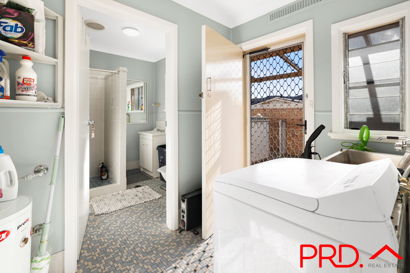 3/4 Anne Street TAMWORTH 7