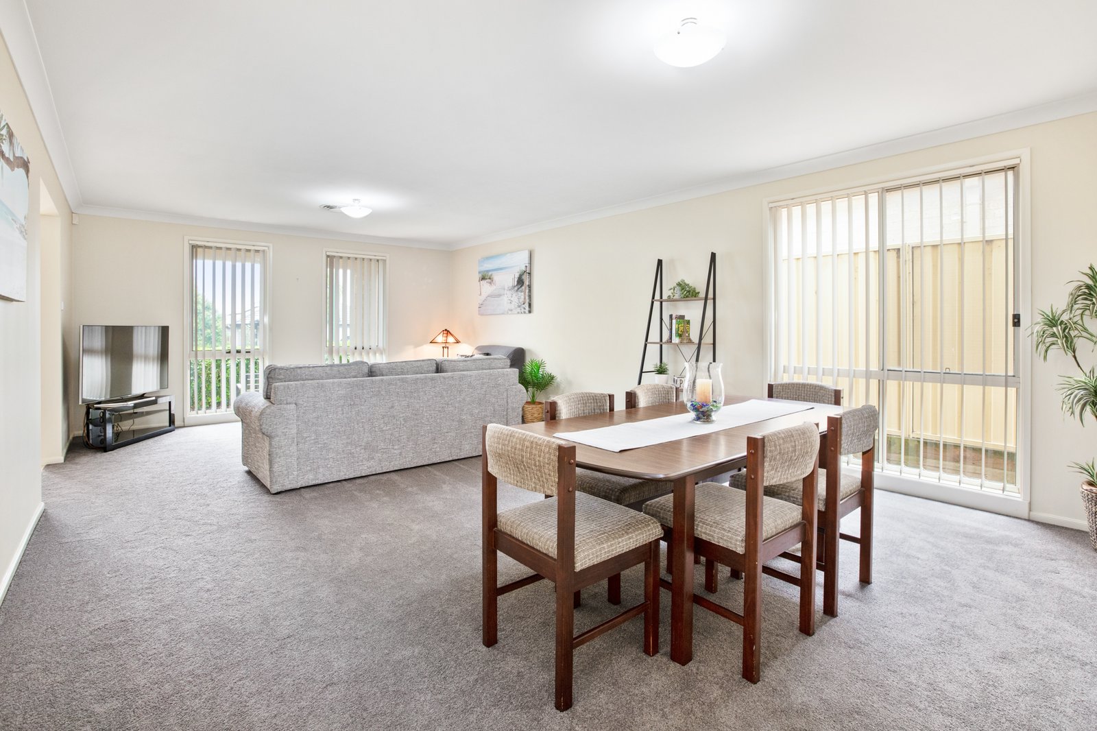 34 Avondale Drive THORNTON 4