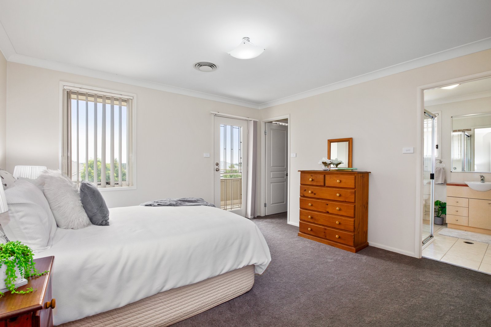 34 Avondale Drive THORNTON 18