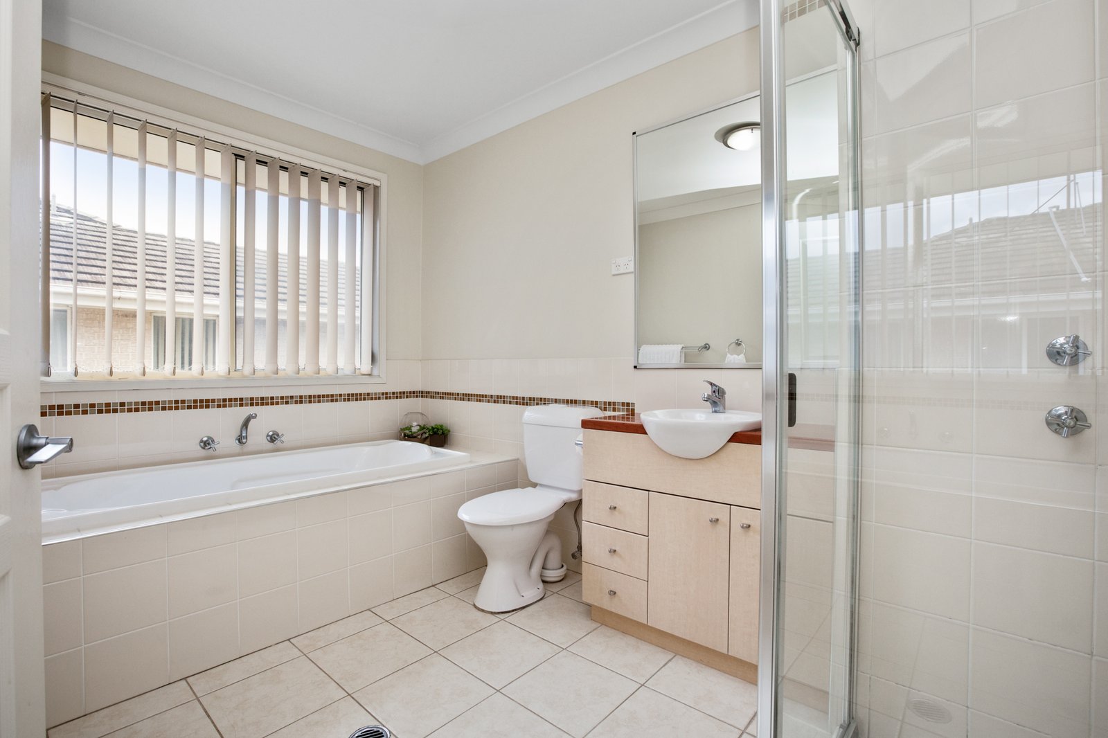 34 Avondale Drive THORNTON 22