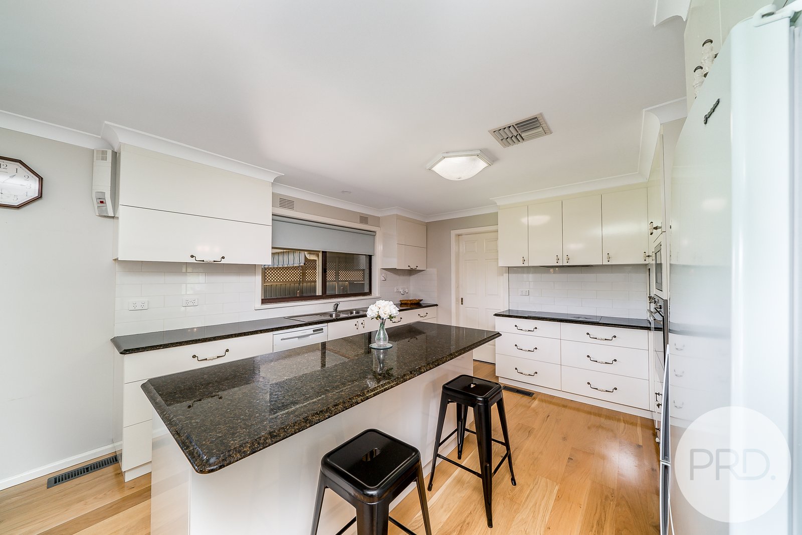 34 Balmoral Crescent LAKE ALBERT 7