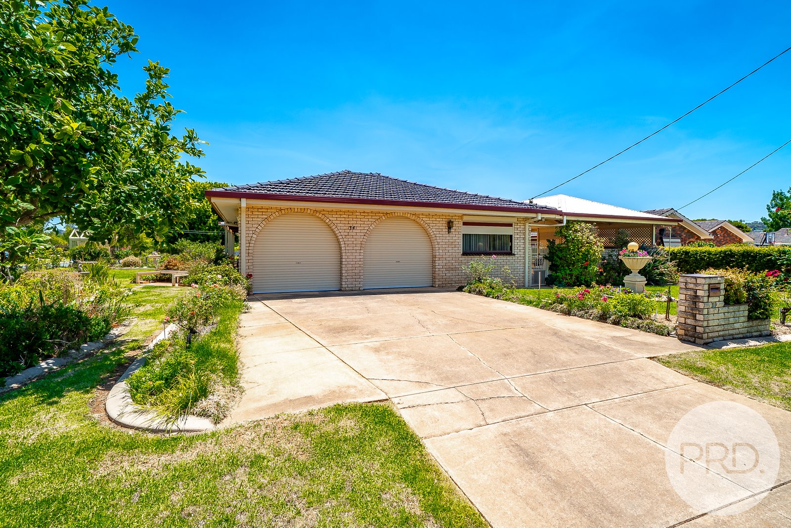 34 Balmoral Crescent LAKE ALBERT 13
