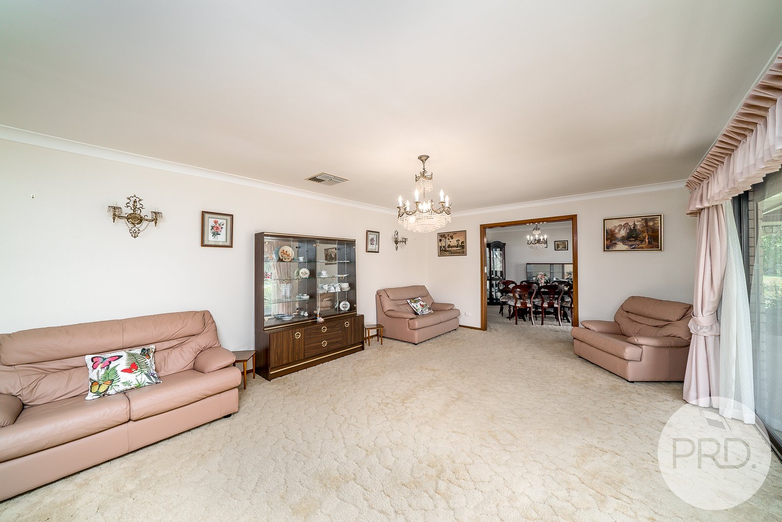 34 Balmoral Crescent LAKE ALBERT 14