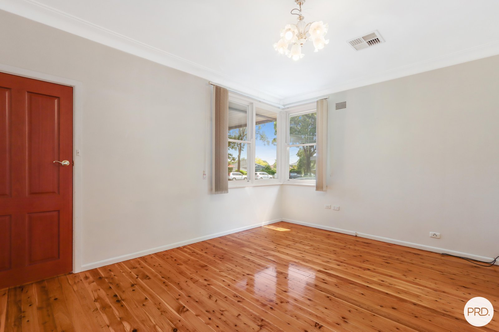 34 Balmoral Road MORTDALE 2